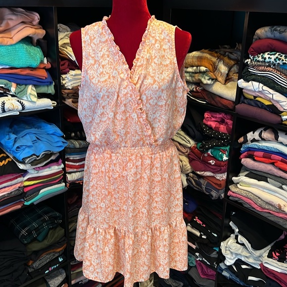 LC Lauren Conrad Dresses & Skirts - ⭐️ Summer dress. Large.